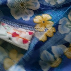 Medical Uniform ( size m) shirt